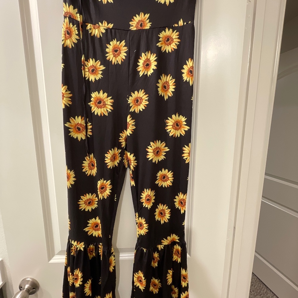 Brand new stretchy jumpsuit